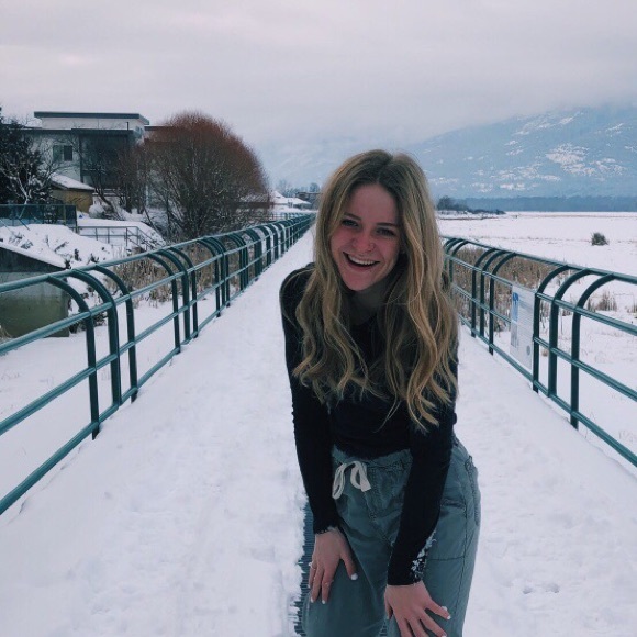 Meet your Posher, Dawson - Picture 1 of 1